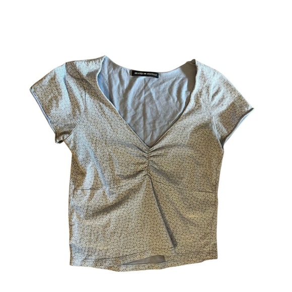 Brandy Melville Floral Ruched V Neck Top Short Sleeve Crop Tee - Picture 1 of 3